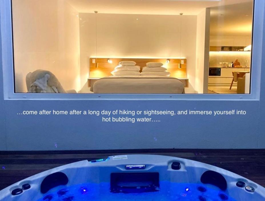 Saltwater - Absolute Oceanfront, Fire Pits, Some Villas With Hot Tubs And Sauna Falmouth المظهر الخارجي الصورة