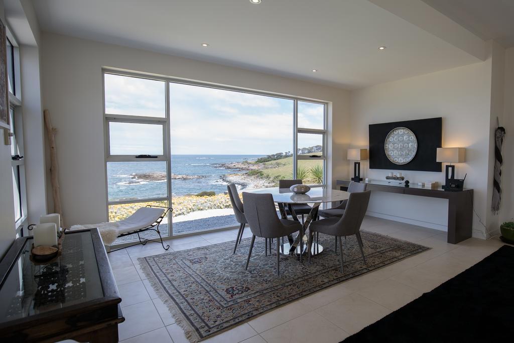 Saltwater - Absolute Oceanfront, Fire Pits, Some Villas With Hot Tubs And Sauna Falmouth المظهر الخارجي الصورة